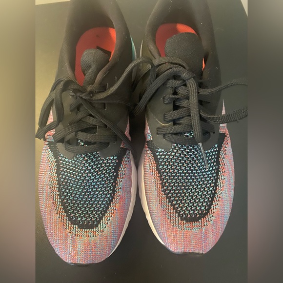 Nike Odyssey React running shoes 7.5 - Picture 2 of 5